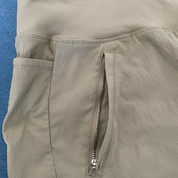 Athleta Trekkie North Short -woman’s Size12 - Picture 5 of 13